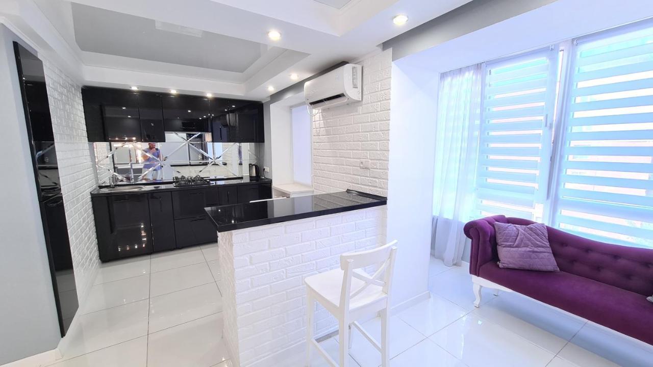 Apartaments On Prospekt Mira 35 Kryvyi Rih Exterior photo