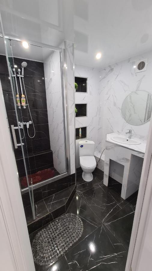 Apartaments On Prospekt Mira 35 Kryvyi Rih Exterior photo